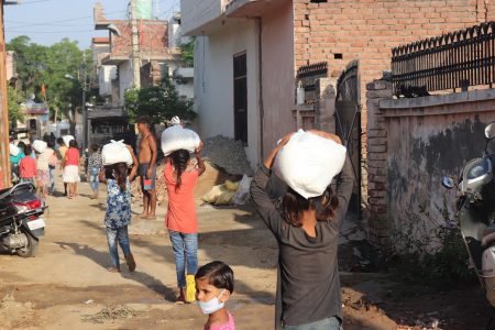 Children receiving free covid-19 food parcels